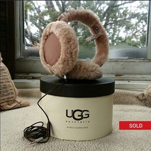 UGG "Classic Wired" Shearling Headphone Ea…